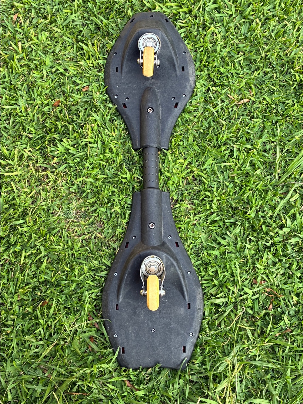 Razor RipStick Caster Board - Picture 2 of 7